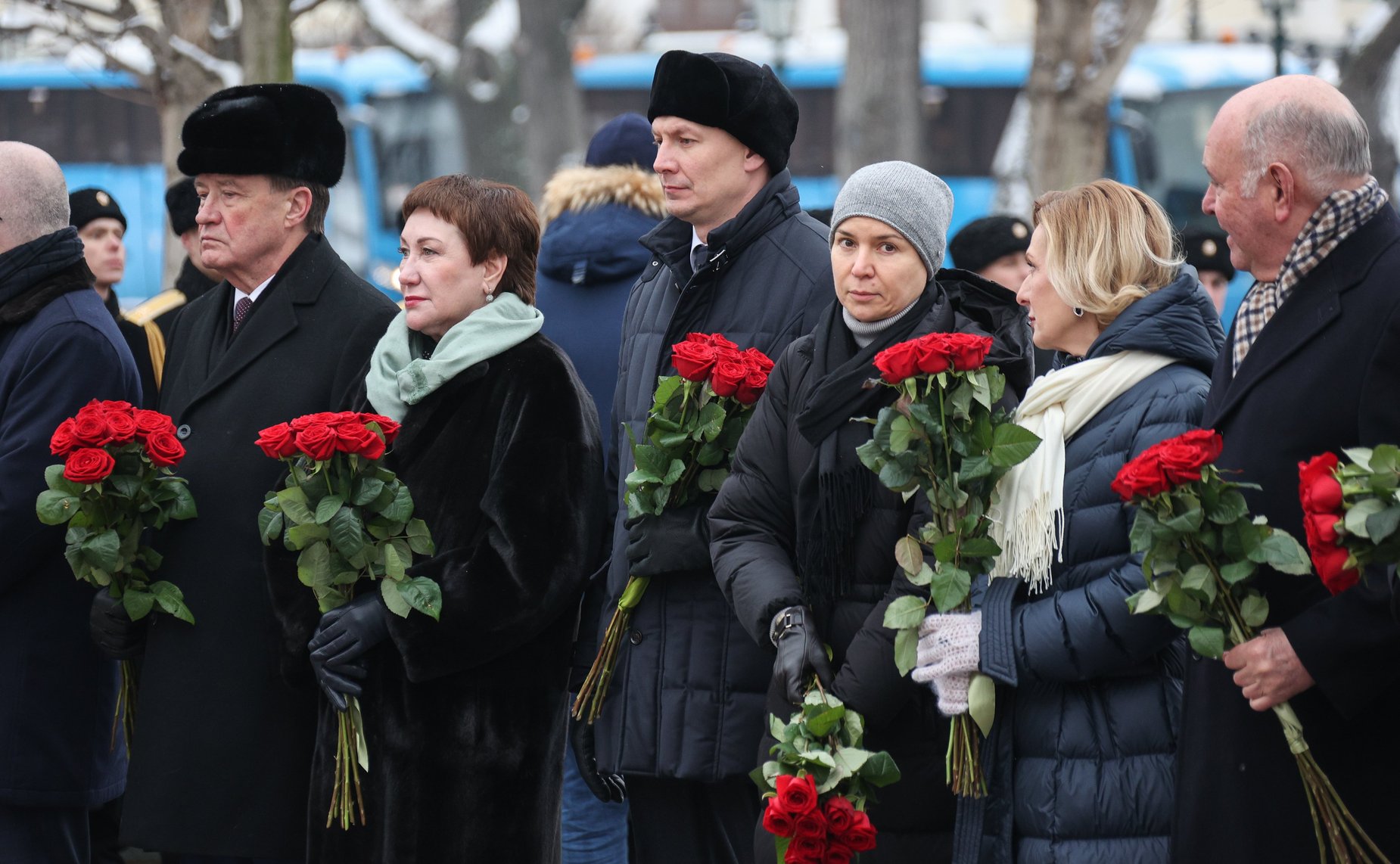Председатель Совета Федерации Валентина Матвиенко и сенаторы РФ приняли участие в церемонии возложения цветов к Могиле Неизвестного Солдата