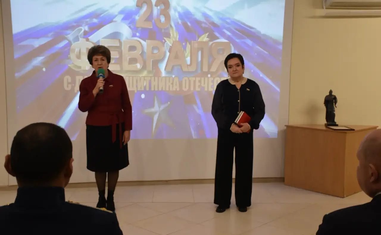 Лариса Мельник приняла участие в праздновании Дня защитника Отечества и годовщины Русской весны