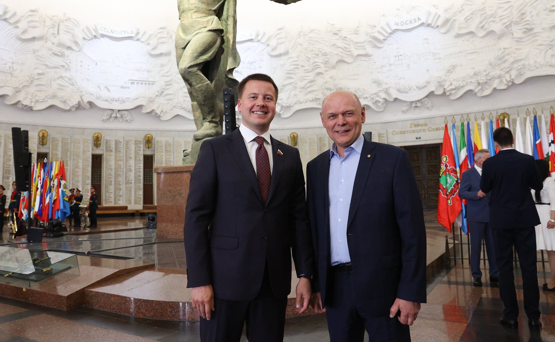 Торжественная церемония передачи «Мечей Победы» Городам воинской славы