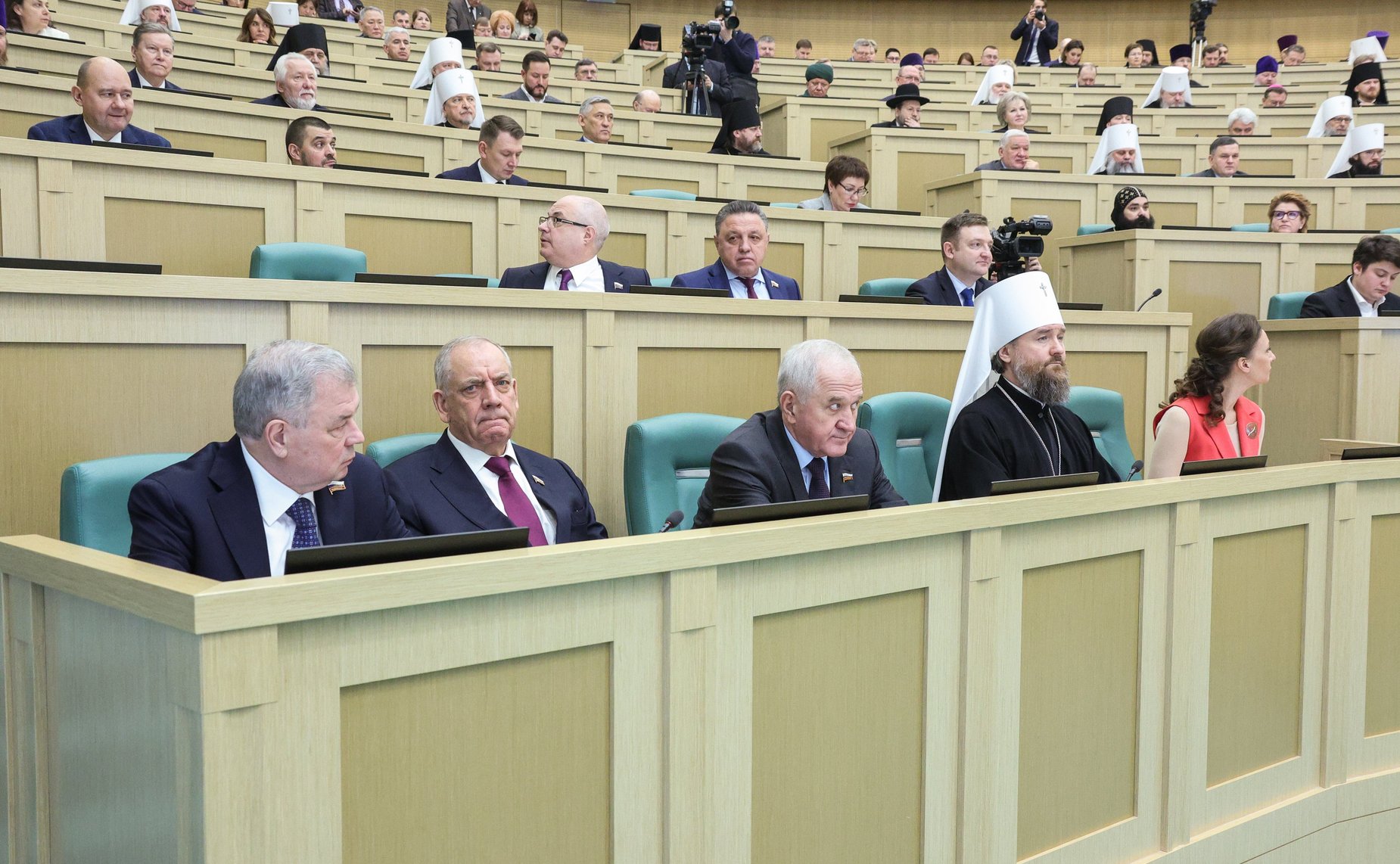 Пленарное заседание ХII Рождественских парламентских встреч