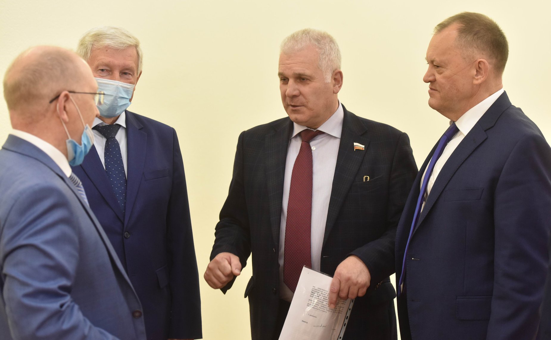 Сергей Мартынов принял участие в работе сессии республиканского парламента