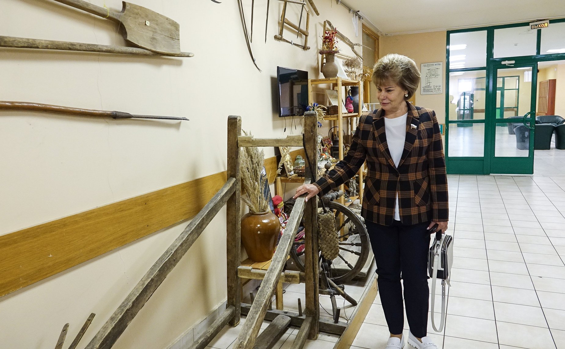 Татьяна Гигель посетила московскую школу, заложившую основы экологического образования