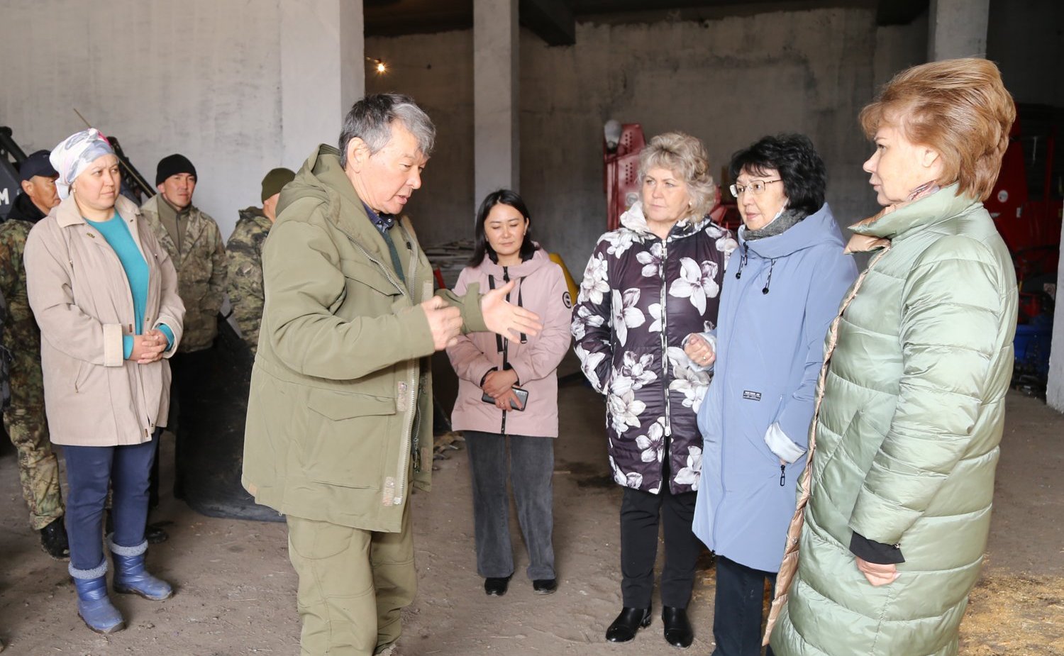 Татьяна Гигель в ходе рабочей командировки по региону встретилась с работниками сельскохозяйственного потребительского перерабатывающего кооператива «Научно-производственное объединение «Семенной картофель»