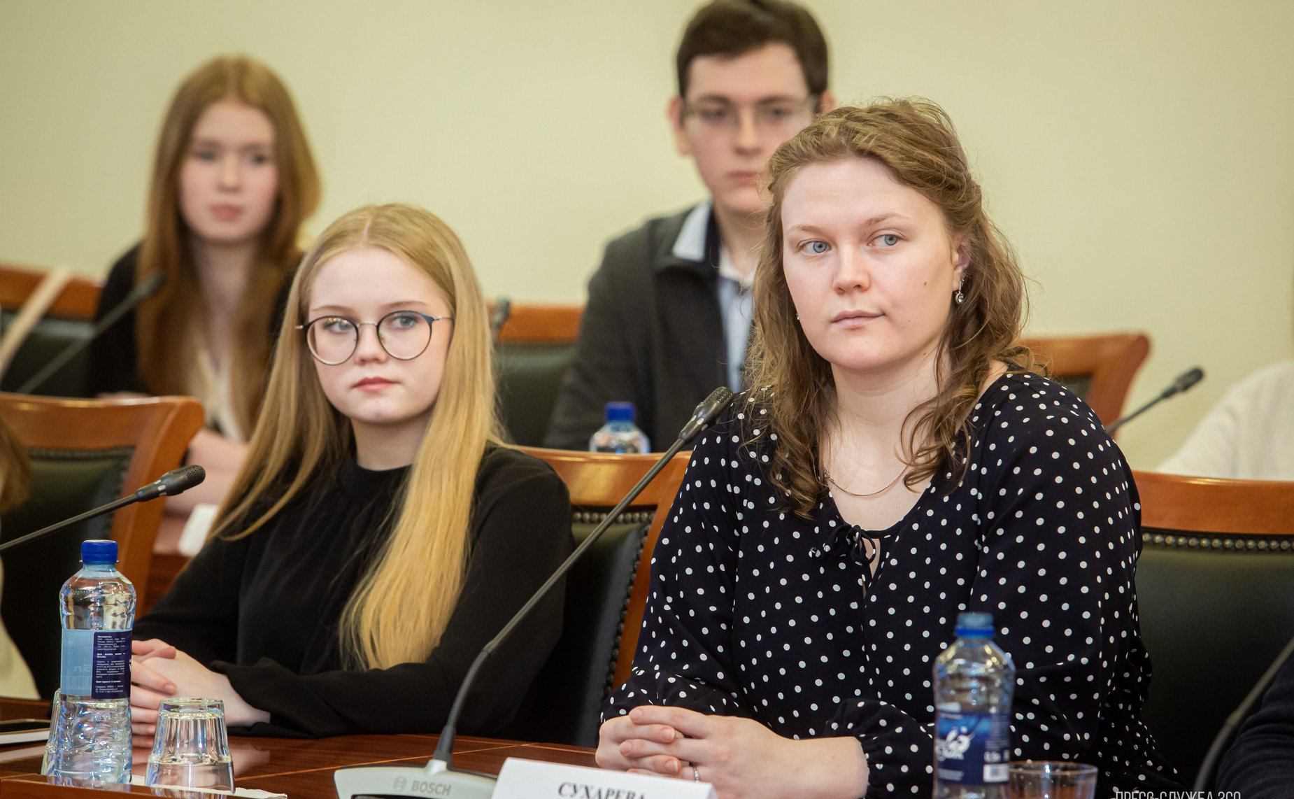 Юрий Воробьев принял участие в очередном заседании Дискуссионного клуба Молодежного парламента при Законодательном Собрании субъекта РФ