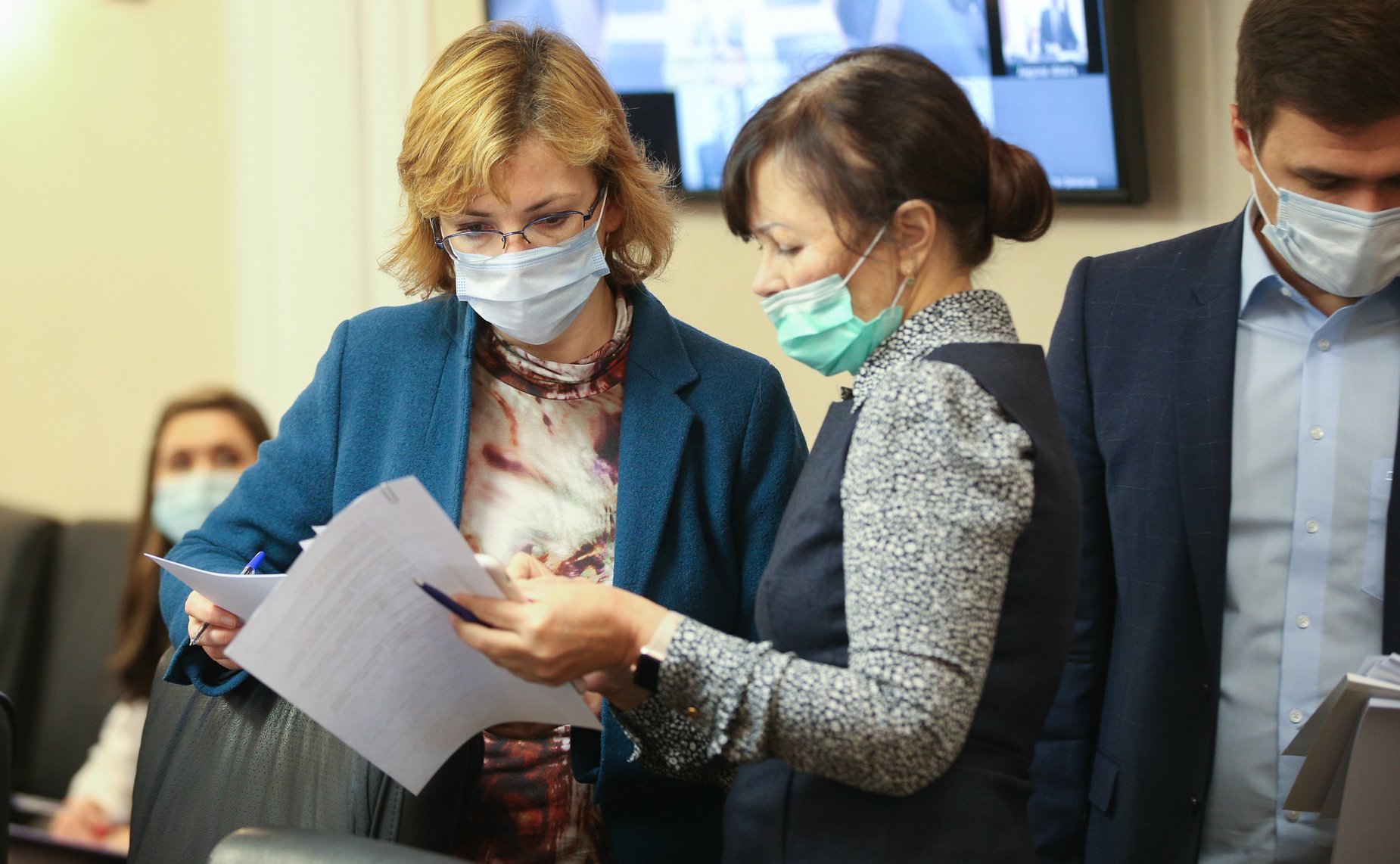 Парламентские слушания на тему «Переселение граждан из непригодного для проживания жилья, расположенного в зоне Байкало-Амурской магистрали»