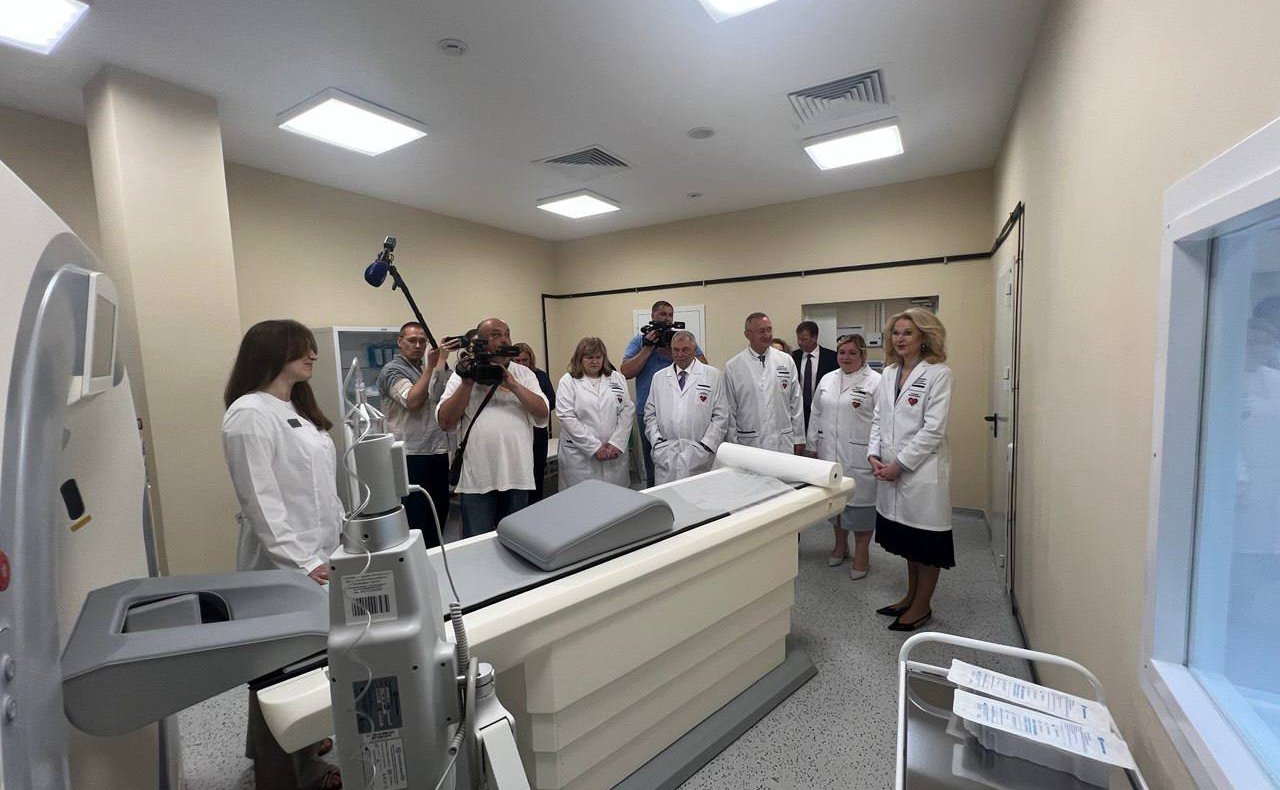 Анатолий Артамонов принял участие в открытии новой детско-взрослой поликлиники в Калуге