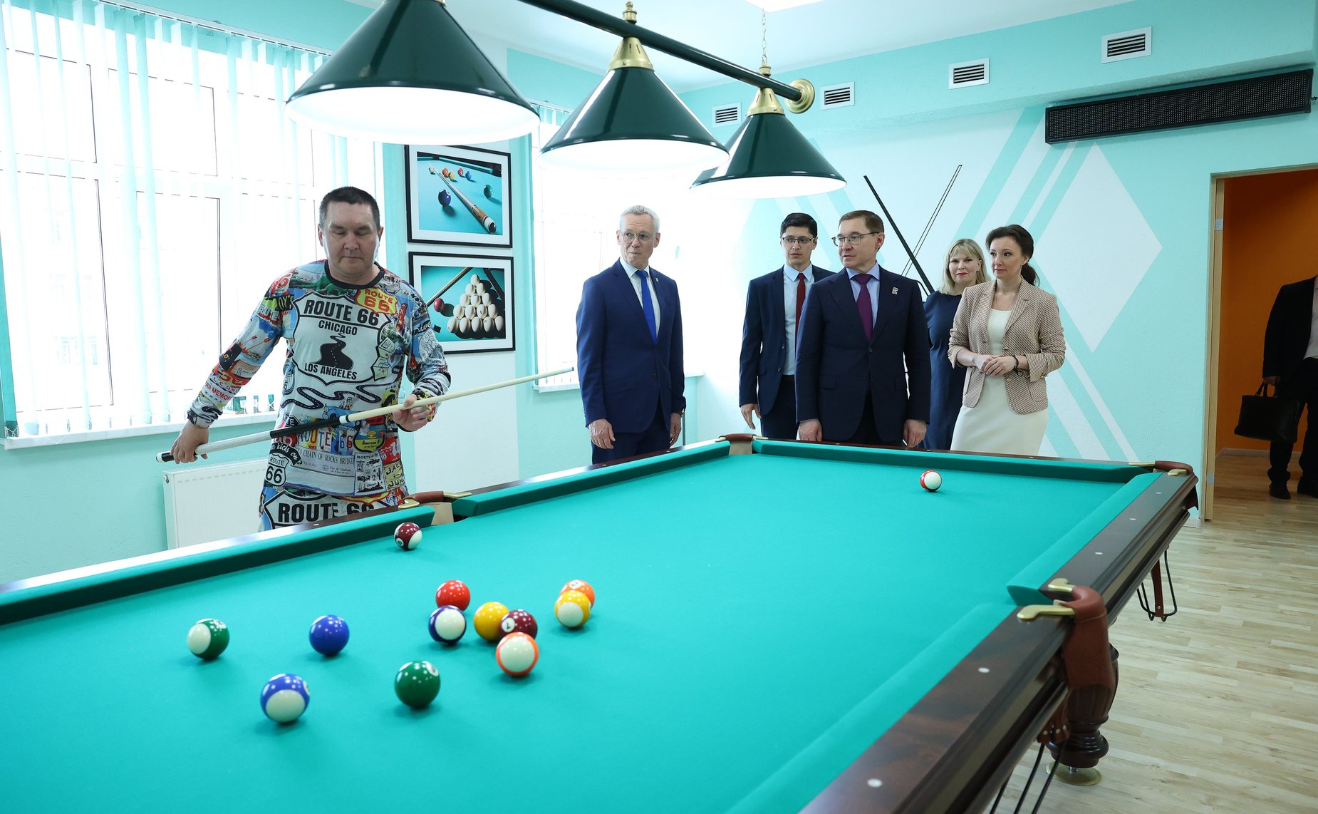 Владимир Якушев в ходе рабочей поездки в Республику Коми встретился с коллективом Республиканского Тентюковского дома-интерната для престарелых и инвалидов