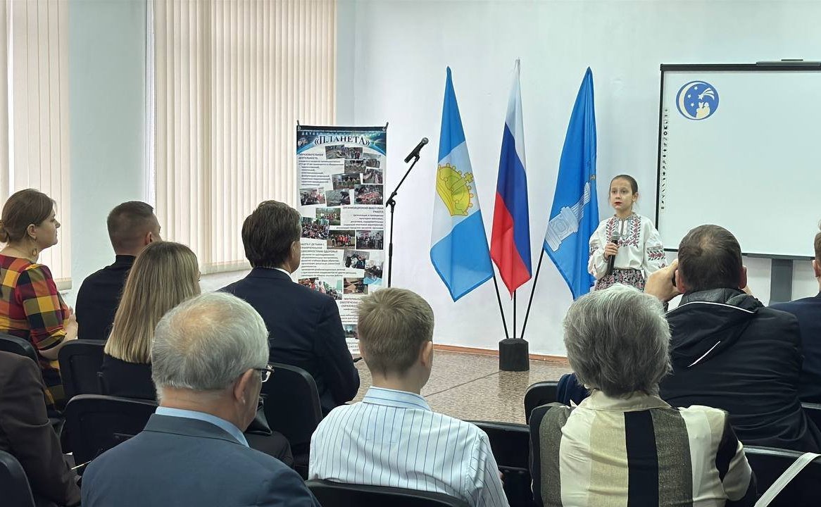 В Ульяновске прошла торжественная церемония награждения победителей IX Всероссийской детской творческой школы-конкурса «Портрет твоего края»