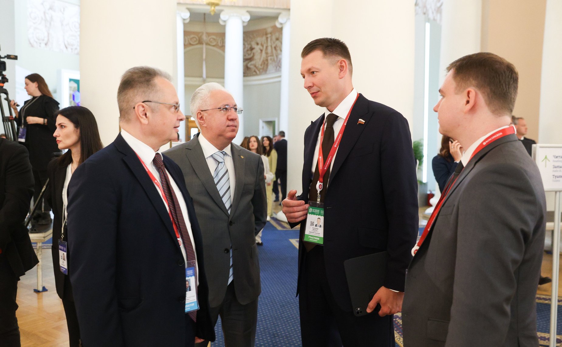 Церемония торжественного старта международного проекта «Трек года». XI Невский международный экологический конгресс