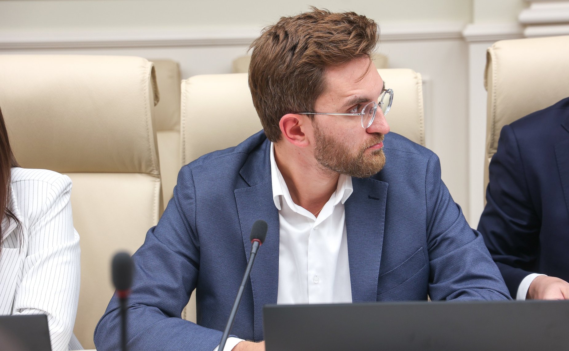 Круглый стол Комитета Совета Федерации по экономической политике совместно с Комитетом Совета Федерации по науке, образованию и культуре «Проблемы реализации национального проекта «Беспилотные авиационные системы». Подготовка кадров»