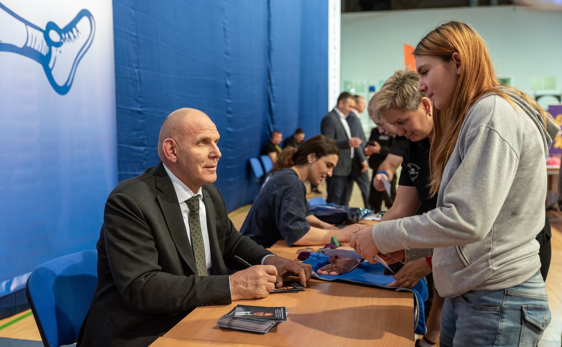 Александр Карелин