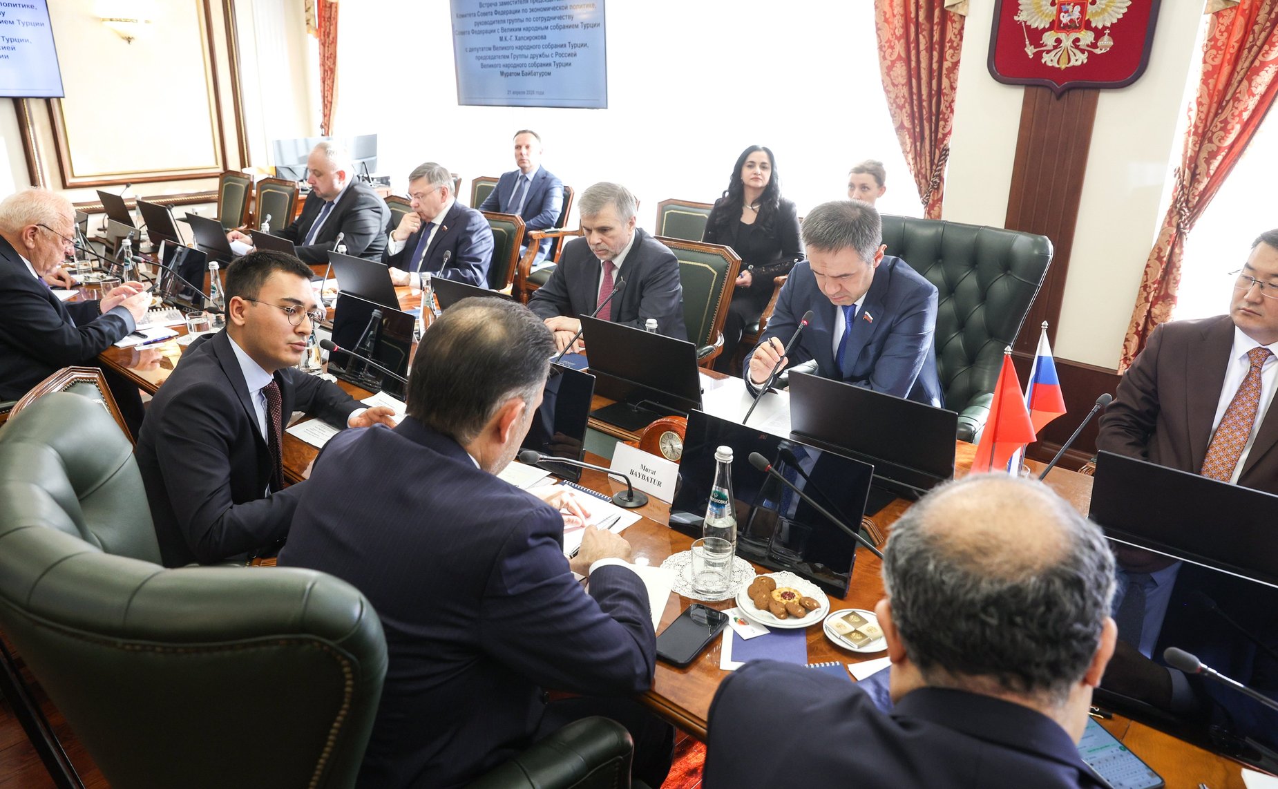 Встреча руководителя группы по сотрудничеству Совета Федерации с Великим национальным собранием Турции Мурата Хапсирокова с председателем Группы дружбы с Россией Великого национального собрания Турции