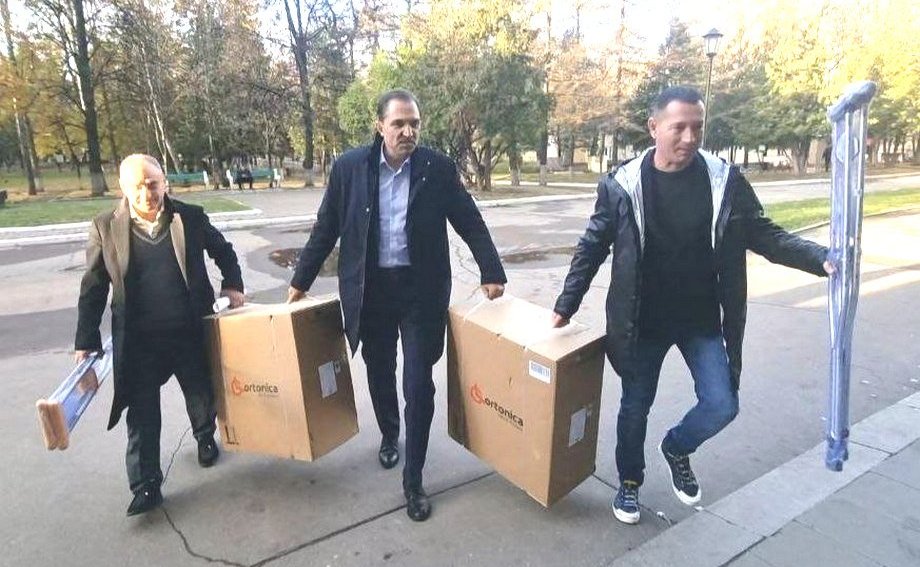 Андрей Хапочкин посетил Центральный филиал и филиал №1 военного госпиталя им. Бурденко, где проходят лечение воины-сахалинцы