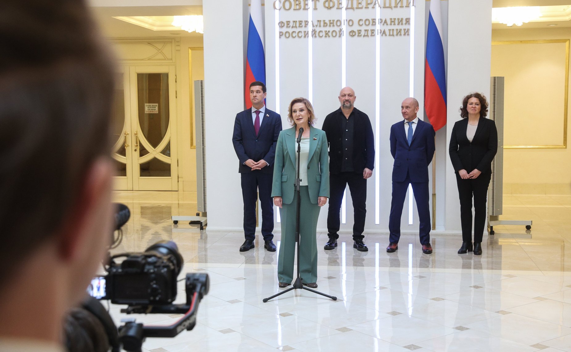 Инна Святенко и Андрей Чернышев поприветствовали в Совете Федерации детей, которые являются победителями и призёрами паралимпийских чемпионатов