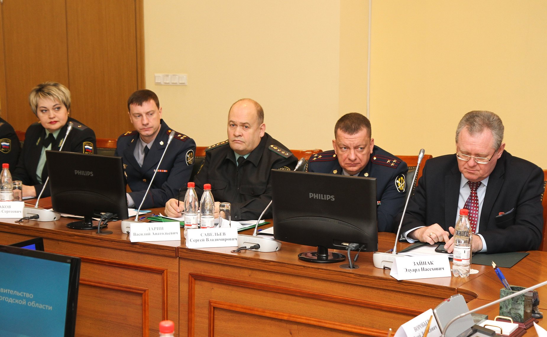 Ю. Воробьев принял участие в обсуждении проблем социального обеспечения сотрудников ФСИН и ФССП