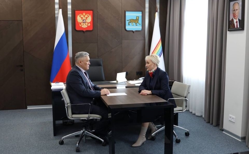 Юрий Валяев в ходе региональной поездки встретился с врио губернатора Еврейской автономной области Марией Костюк