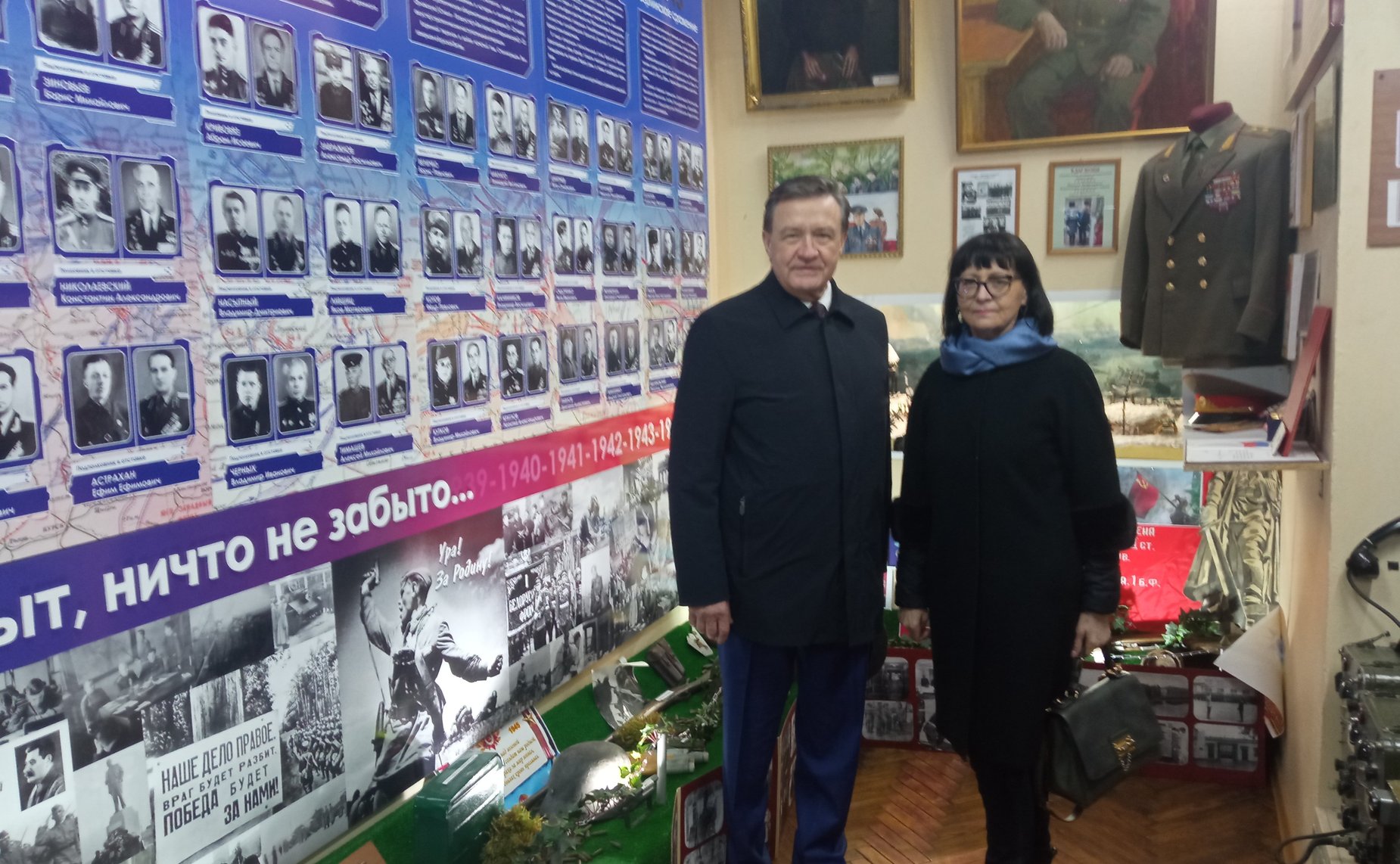 Сергей Рябухин принял участие в церемонии выпуска младших специалистов в Ульяновском учебном центре войск связи