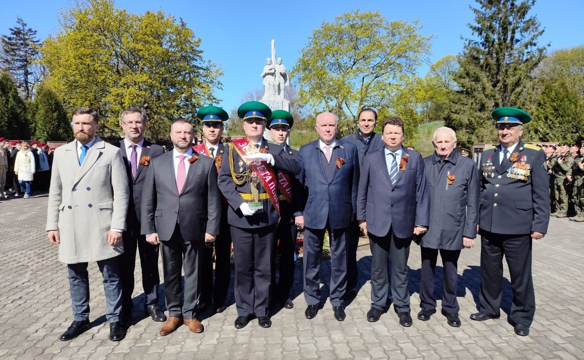 Сенаторы приняли участие в мероприятиях в Балтийске, посвященных 80-летию освобождения города