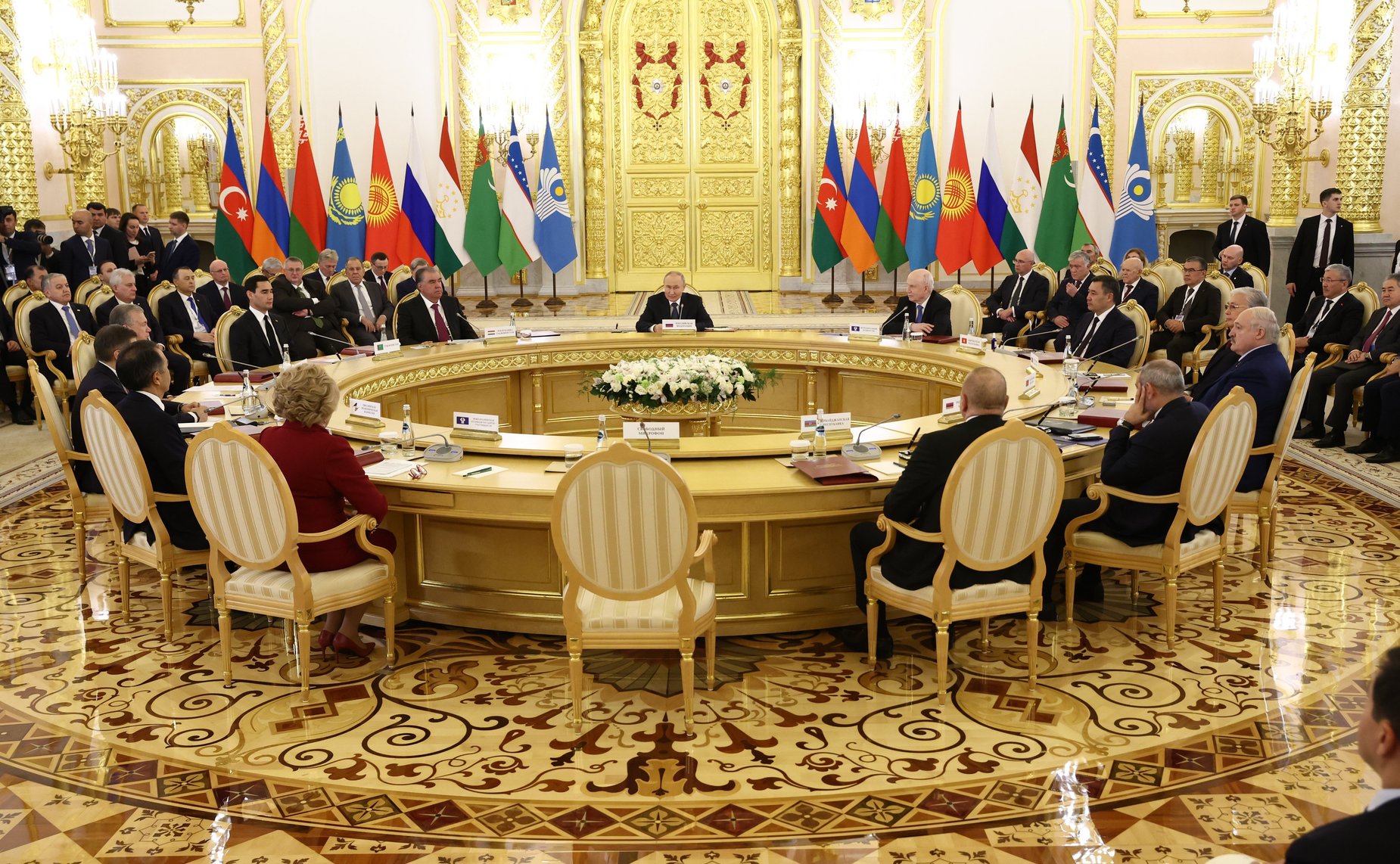 Валентина Матвиенко выступила в Кремле на расширенном заседании Совета глав государств — участников СНГ