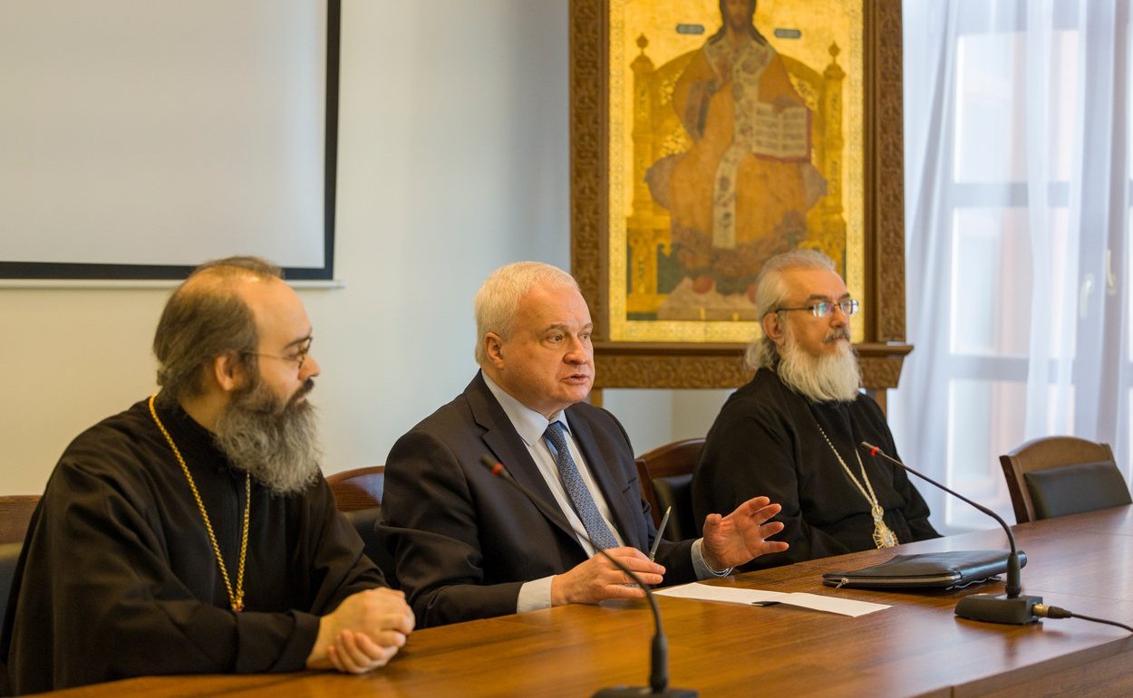 Андрей Денисов выступил перед студентами вузов Саратовской области