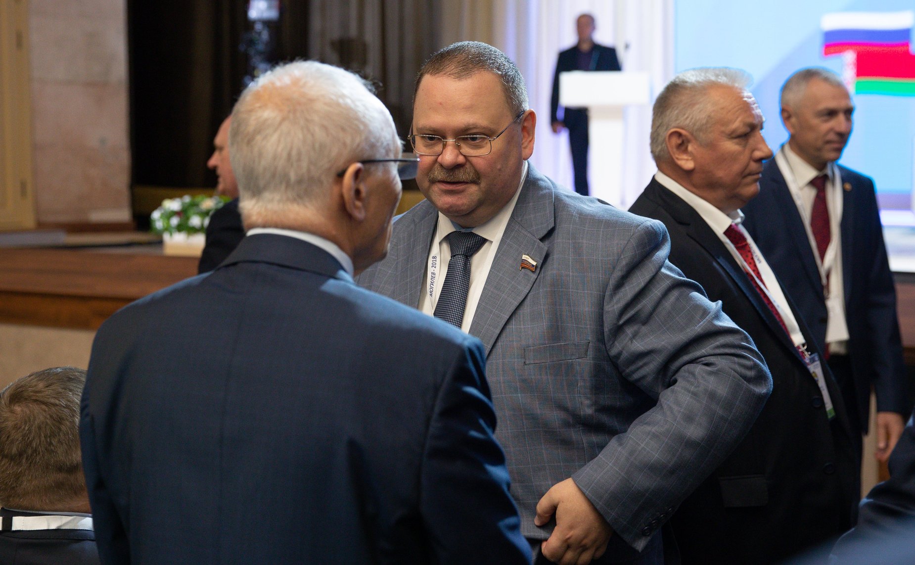Олег Мельниченко