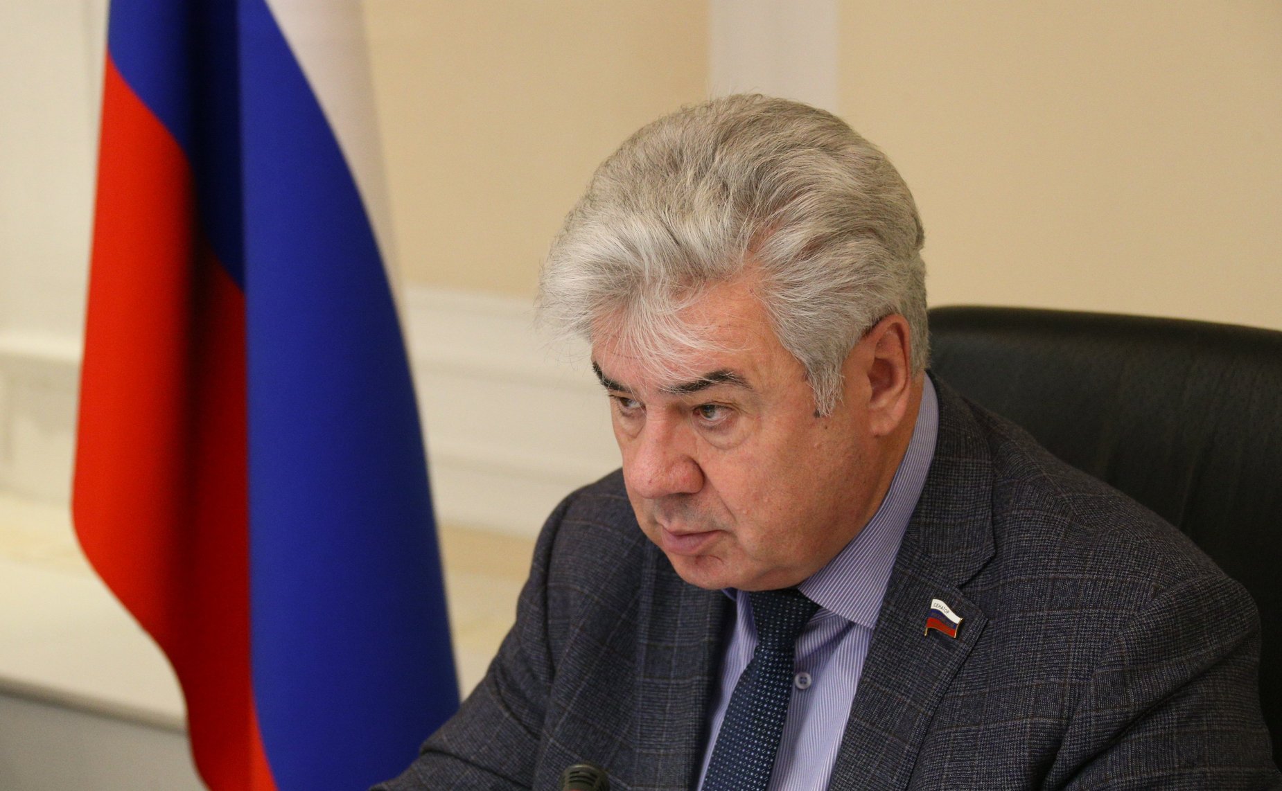 Виктор Бондарев