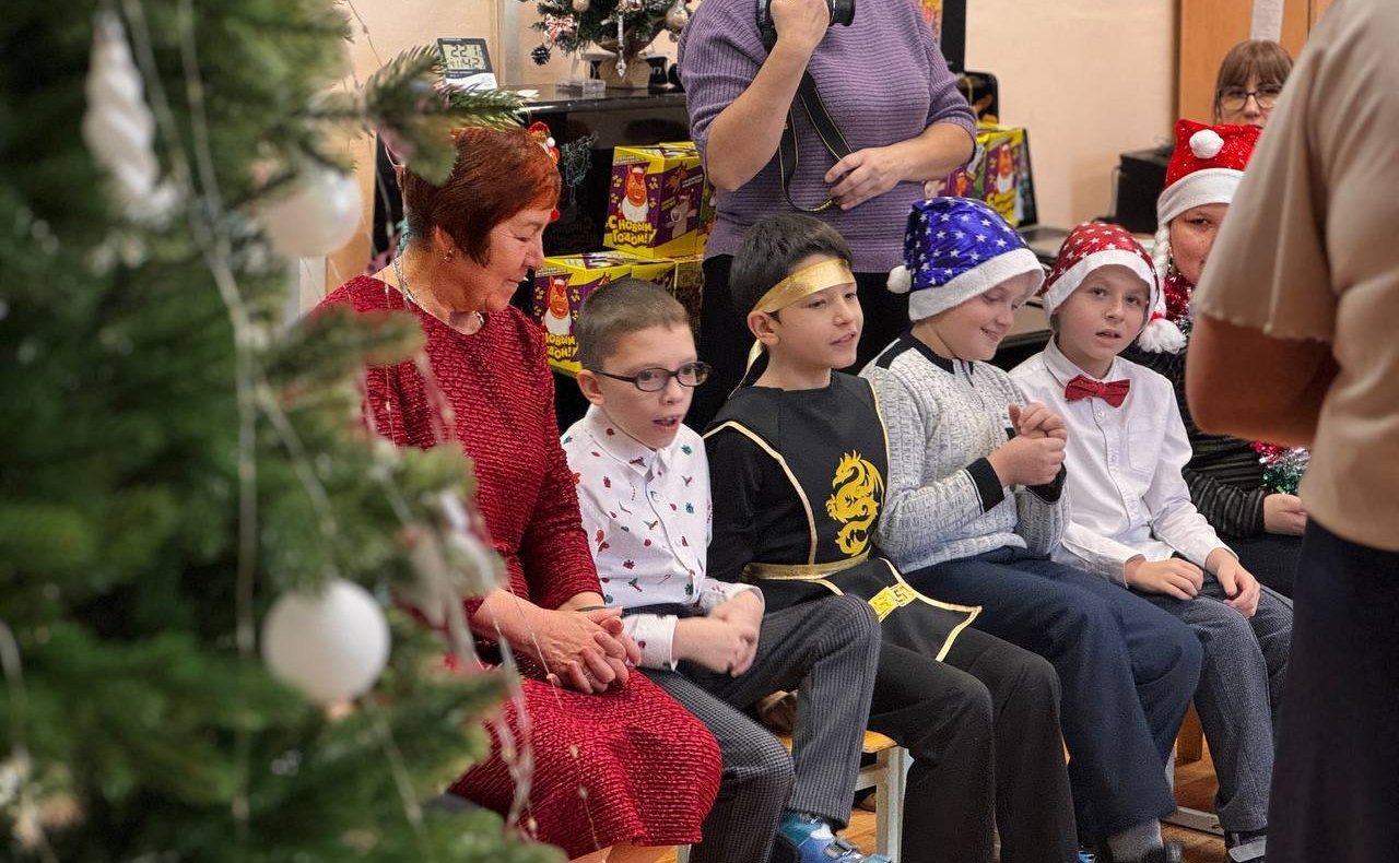 Айрат Гибатдинов поздравил воспитанников ульяновских интернатов с наступающими праздниками