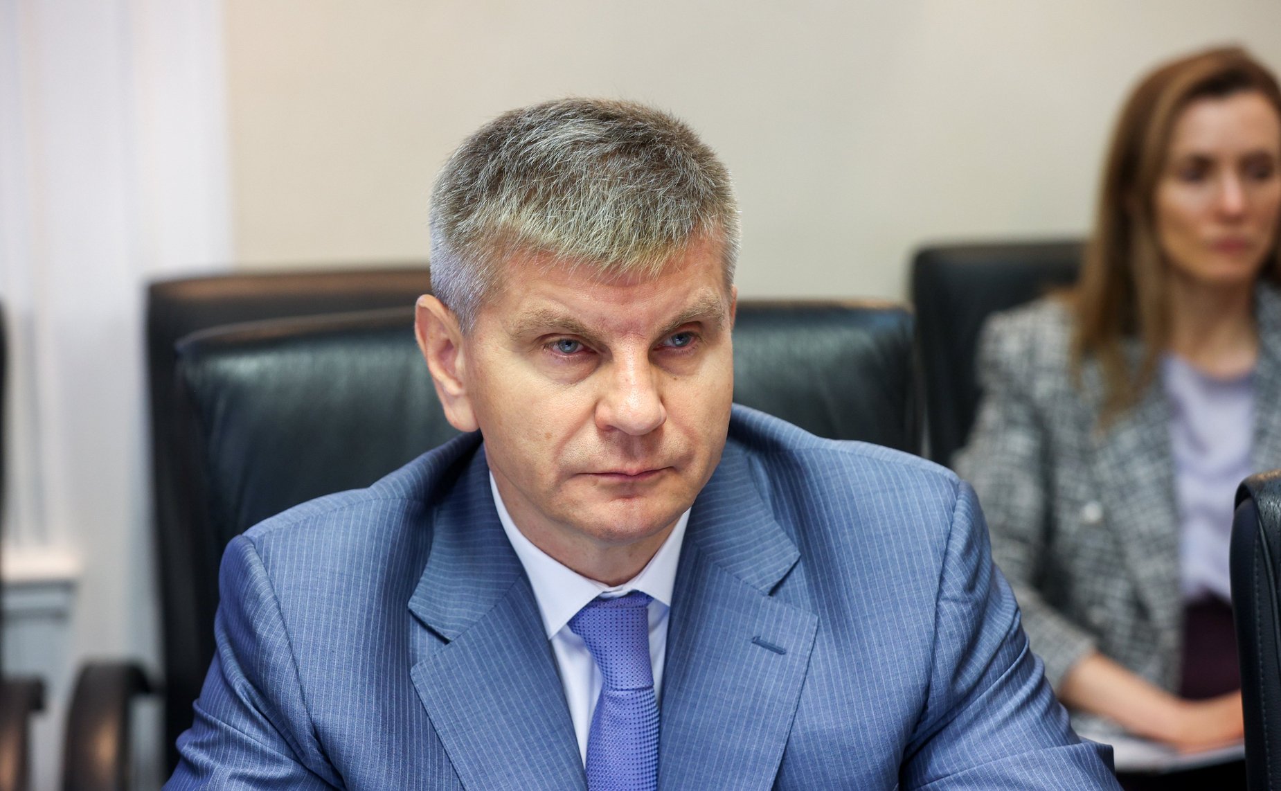 Геннадий Голов