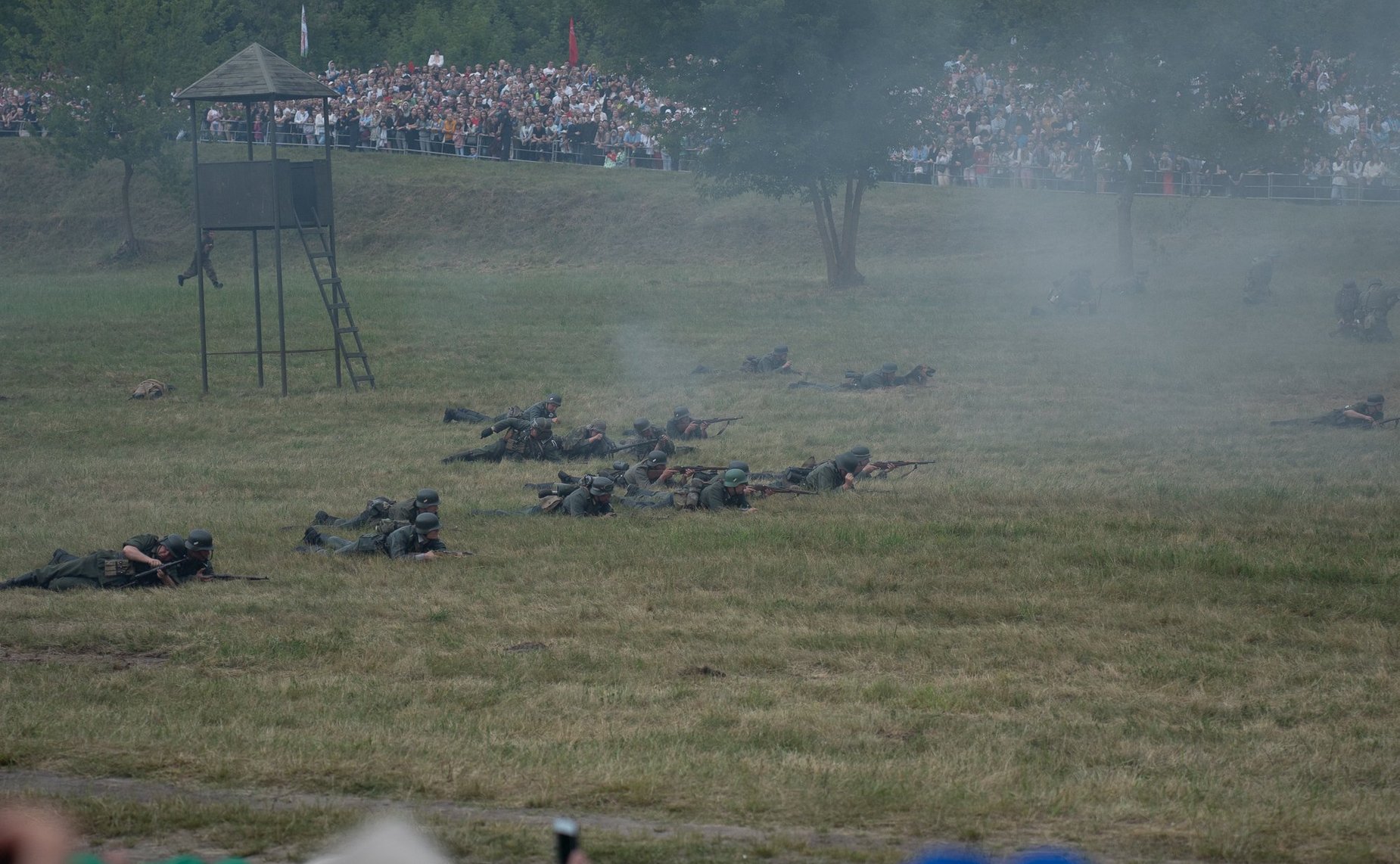 Участники проекта «Поезд Памяти» стали зрителями исторической реконструкции обороны Брестской крепости