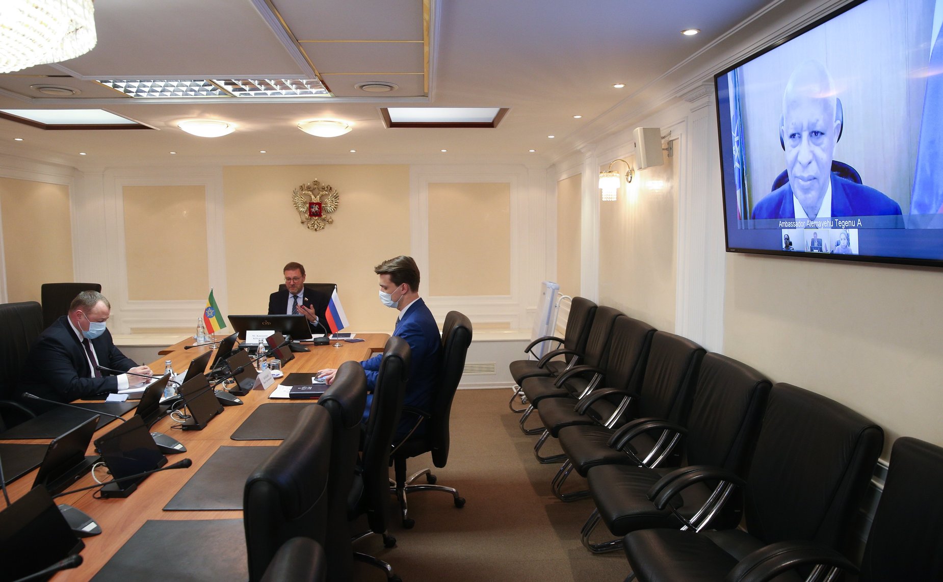 Встреча Константина Косачева с Чрезвычайным и Полномочным Послом Федеративной Демократической Республики Эфиопия в Российской Федерации Алемайеху Тегену