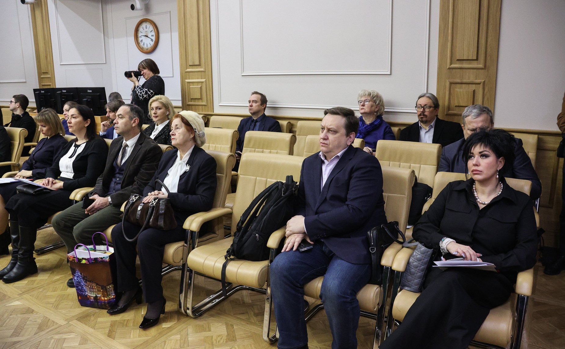Круглый стол «Традиционные российские духовно-нравственные ценности в образовательном пространстве как средство достижения национального суверенитета» (в рамках XII Рождественских парламентских встреч)