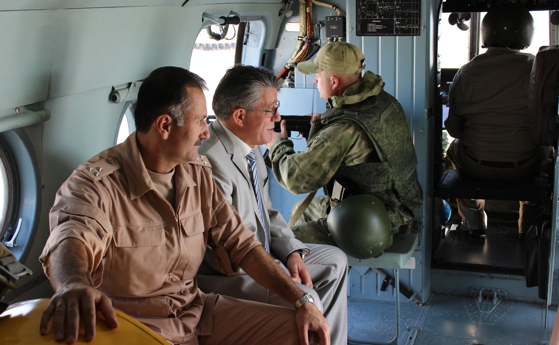 Члены Комитета СФ по обороне и безопасности на базе Хмеймим в Сирии