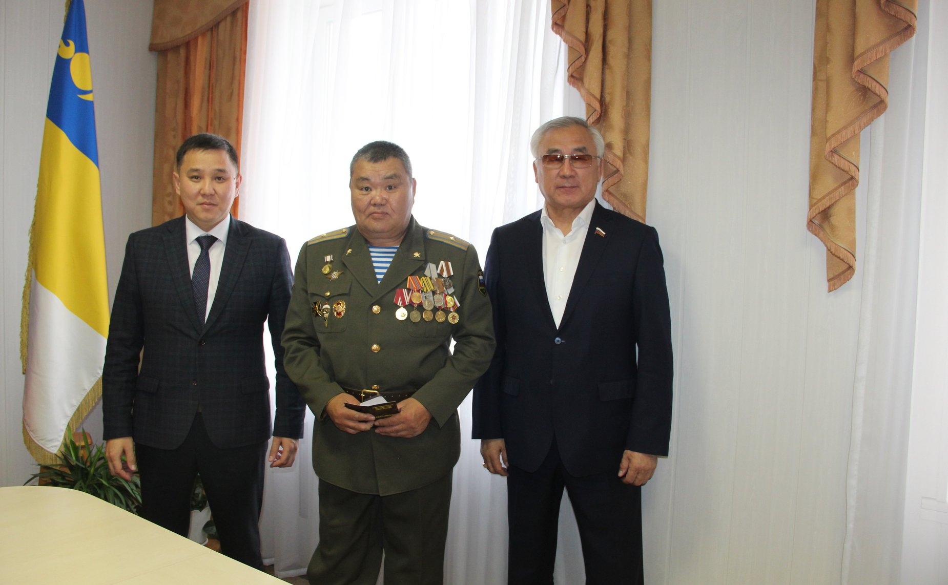 Баир Жамсуев в рамках работы в регионе встретился с представителями Агинского отделения Всероссийской общественной организации ветеранов «Боевое братство»