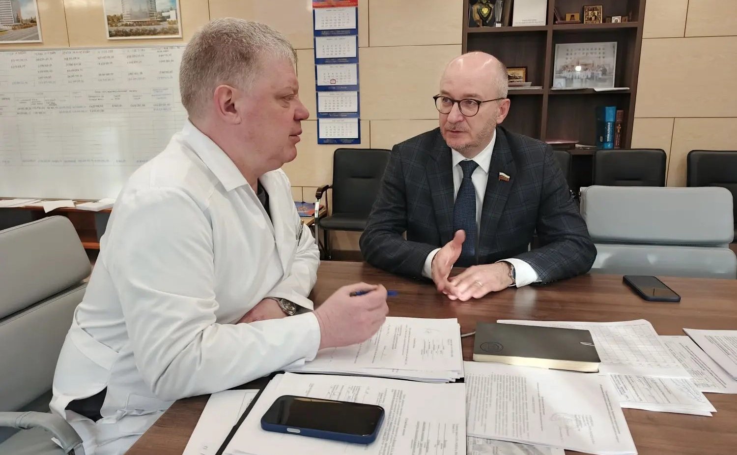 Олег Цепкин ознакомился с высокими технологиями и перспективами развития Челябинского онкоцентра