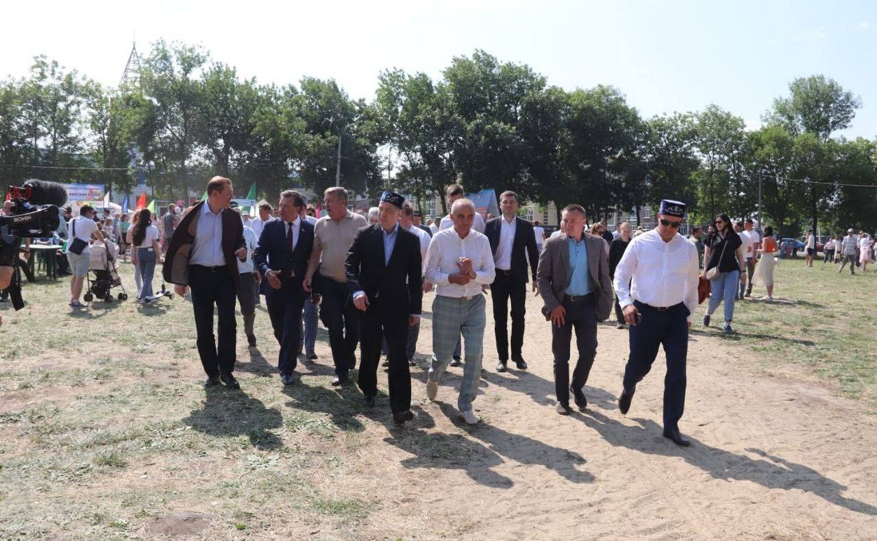 Сергей Рябухин в ходе поездки в Ульяновскую область принял участие в праздновании татарского национального праздника Сабантуй