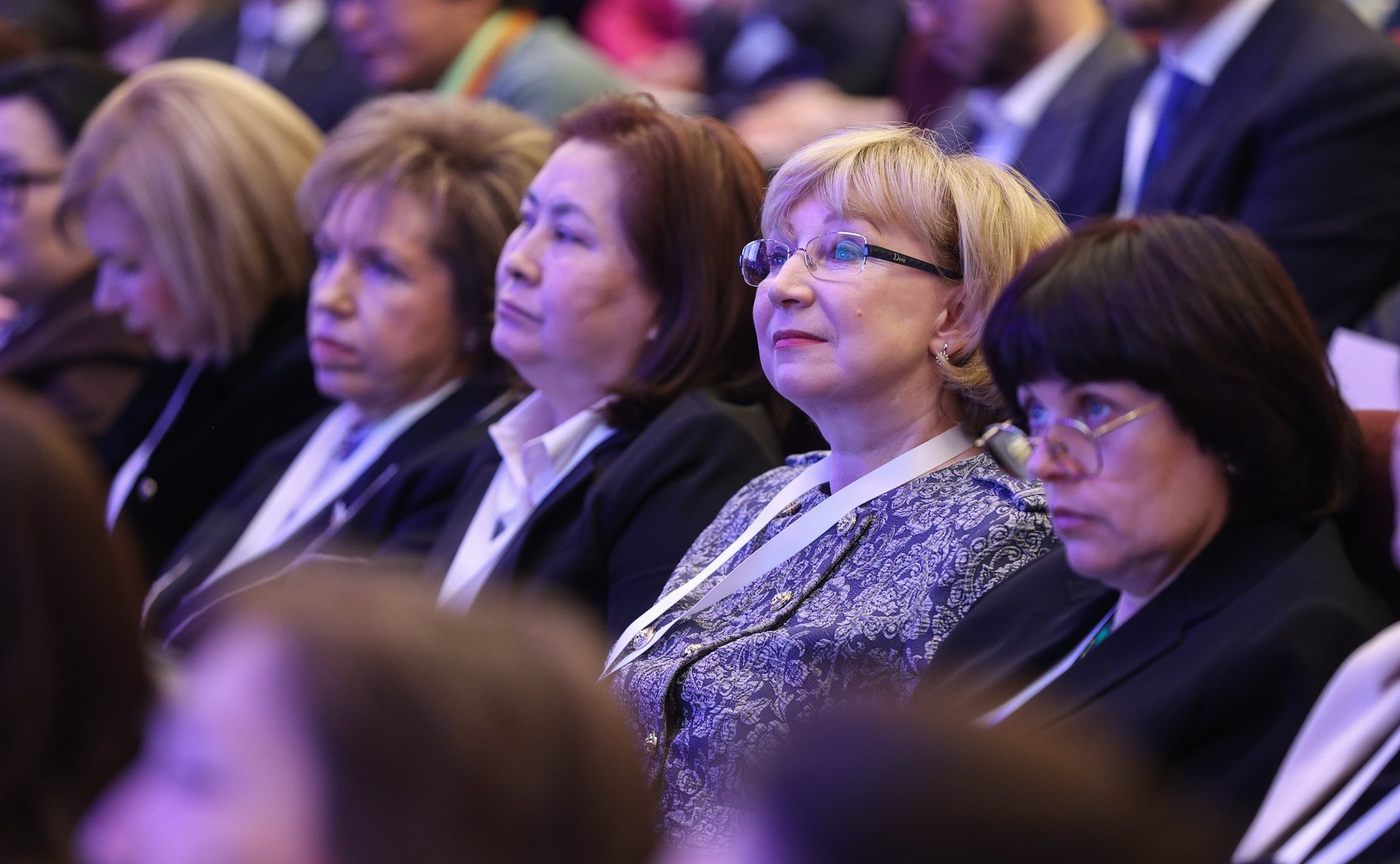 Пленарное заседание Первого Российско-Киргизского женского форума «Диалог женщин России и Кыргызстана во имя будущего»