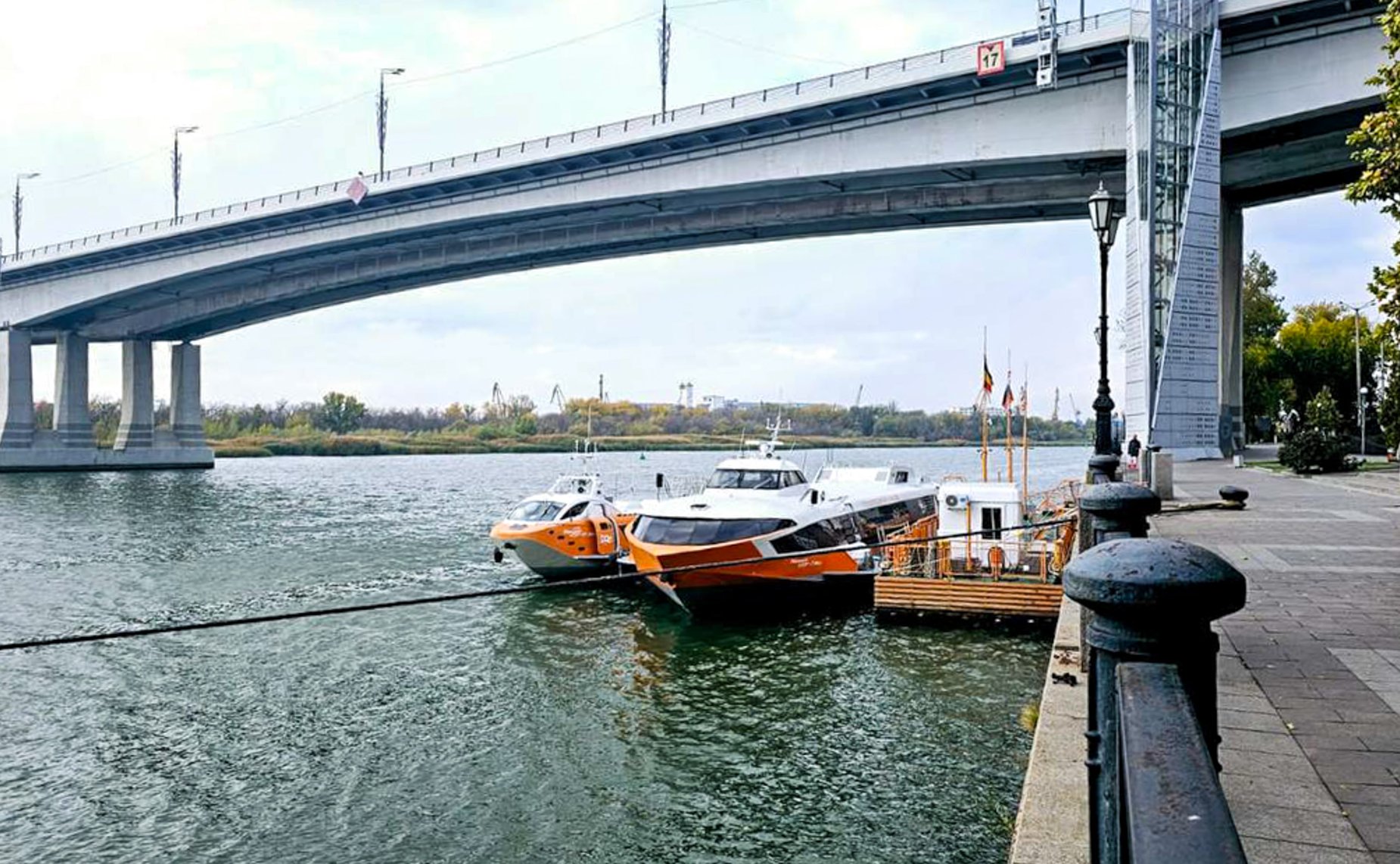В рамках работы в регионе Андрей Яцкин посетил причал Ростова-на-Дону