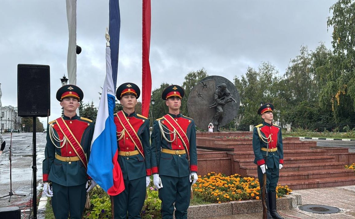Айрат Гибатдинов почтил память жертв теракта в Беслане