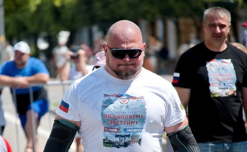 Руслан Смашнев и Артем Малащенков приняли участие в организации турнира по силовому экстриму