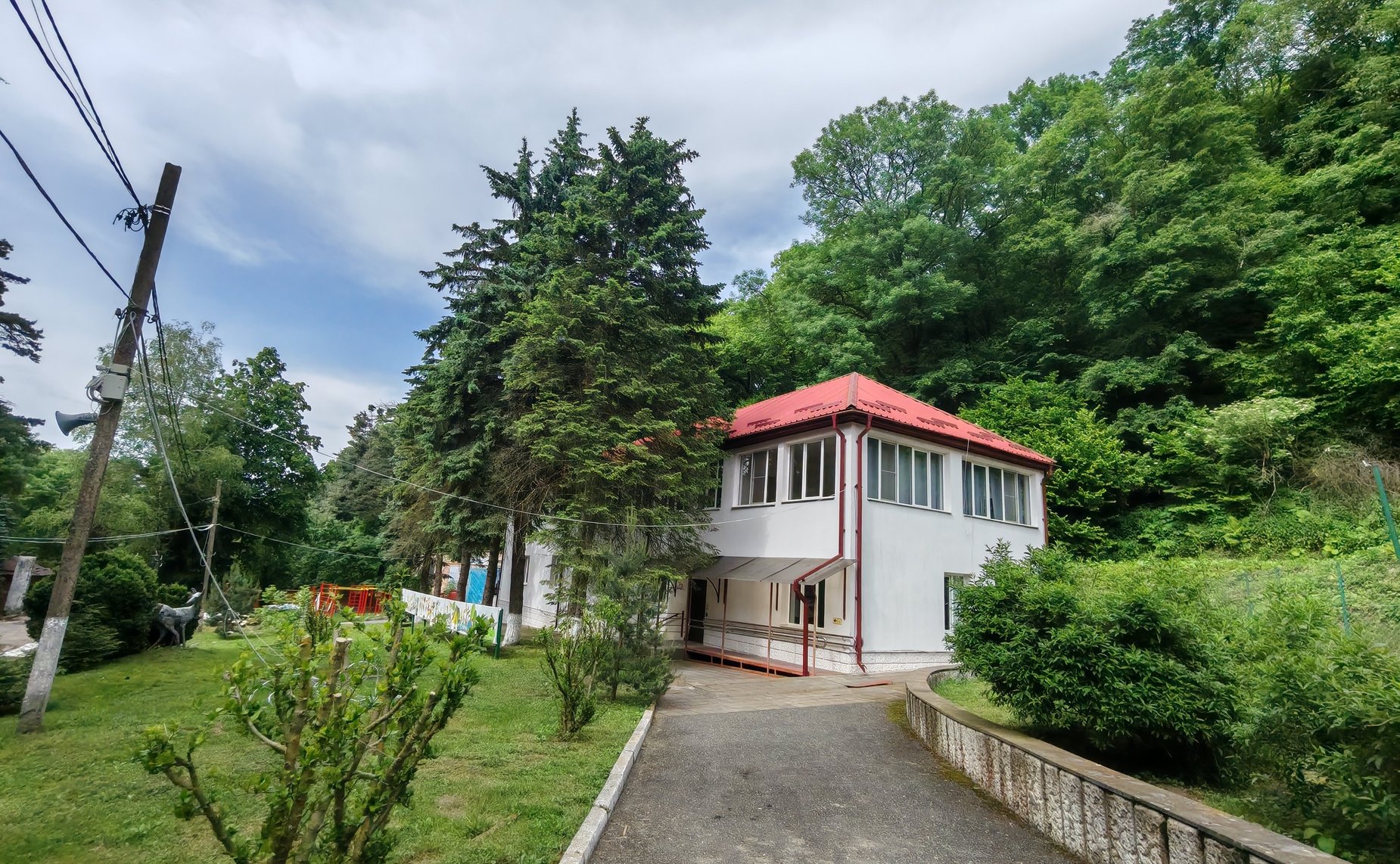 Виталий Назаренко оценил качество финальных работ на социально значимом объекте в Республике Северная Осетия-Алания