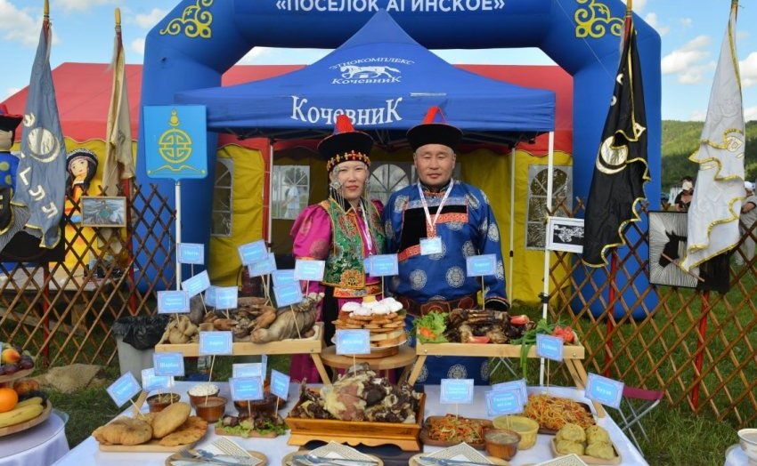 V юбилейный фестиваль «Хорхог. Агинская баранина на камнях», прошел в этнокомплексе «Кочевник» в Забайкальском крае