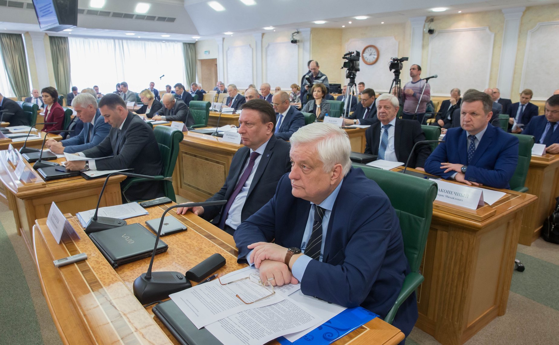 В СФ состоялось заседание Совета по законодательному обеспечению оборонно-промышленного комплекса и военно-технического сотрудничества на тему «О приоритетных направлениях развития оборонно-промышленного комплекса Российской Федерации: нормативно-правовое