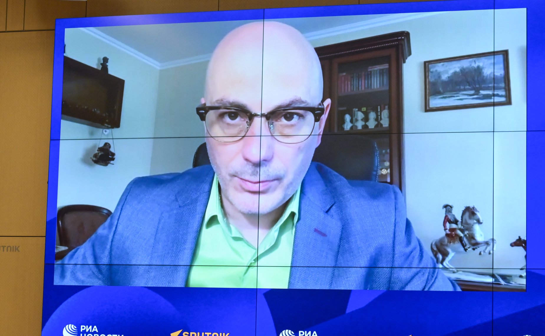 Пресс-конференция, в рамках которой представлен доклад Международного общественного трибунала по преступлениям украинских неонацистов «Преступления киевского режима против мирного русского населения города Константиновка»