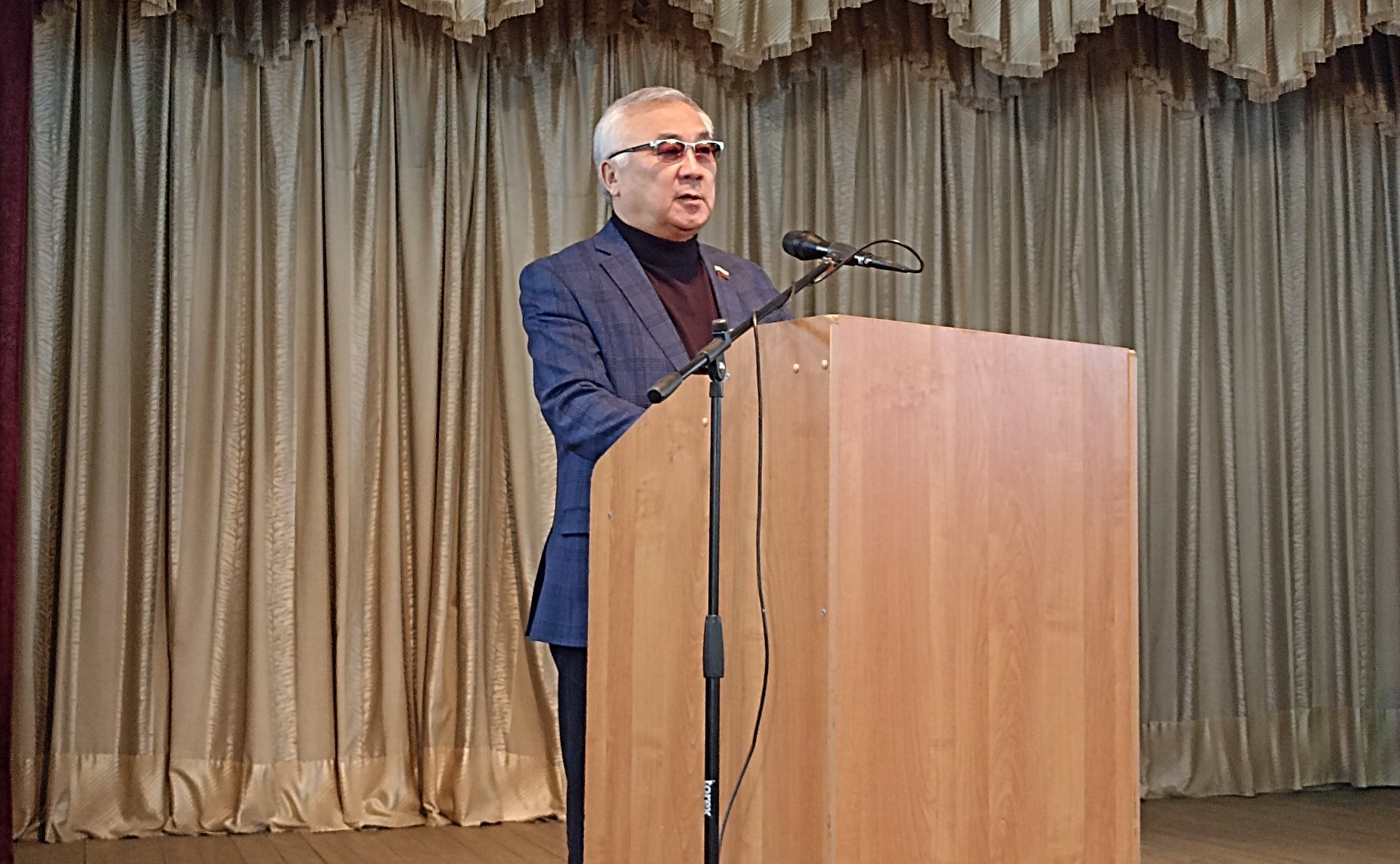 Баир Жамсуев в ходе рабочей поездки в регион посетил городское поселение «Могойтуй» и село Хара-Шибирь Могойтуйского района