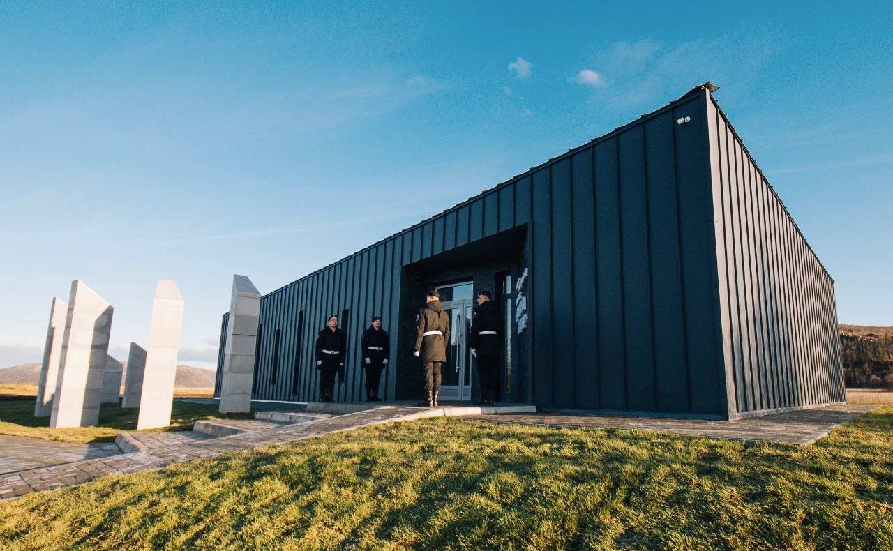 На территории Долины Славы зажжён Вечный огонь, открыт музейный комплекс, а сам мемориал стал доступен для круглогодичного посещения