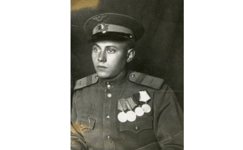 Чернышов Павел Федорович. Участник боев за освобождение Украины, Польши, Восточной Пруссии,битвы за Берлин. Награжден медалями «За отвагу», «За боевые заслуги» и др. Дед сотрудницы Аппарата СФ Ю.В. Мазулиной