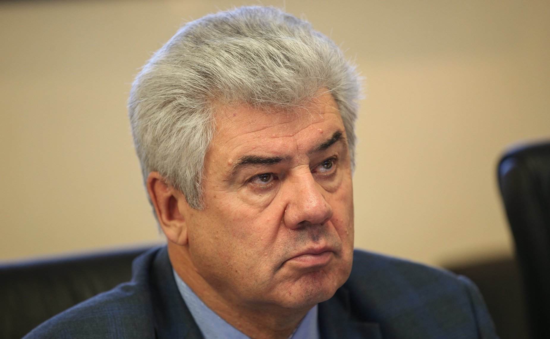 Виктор Бондарев