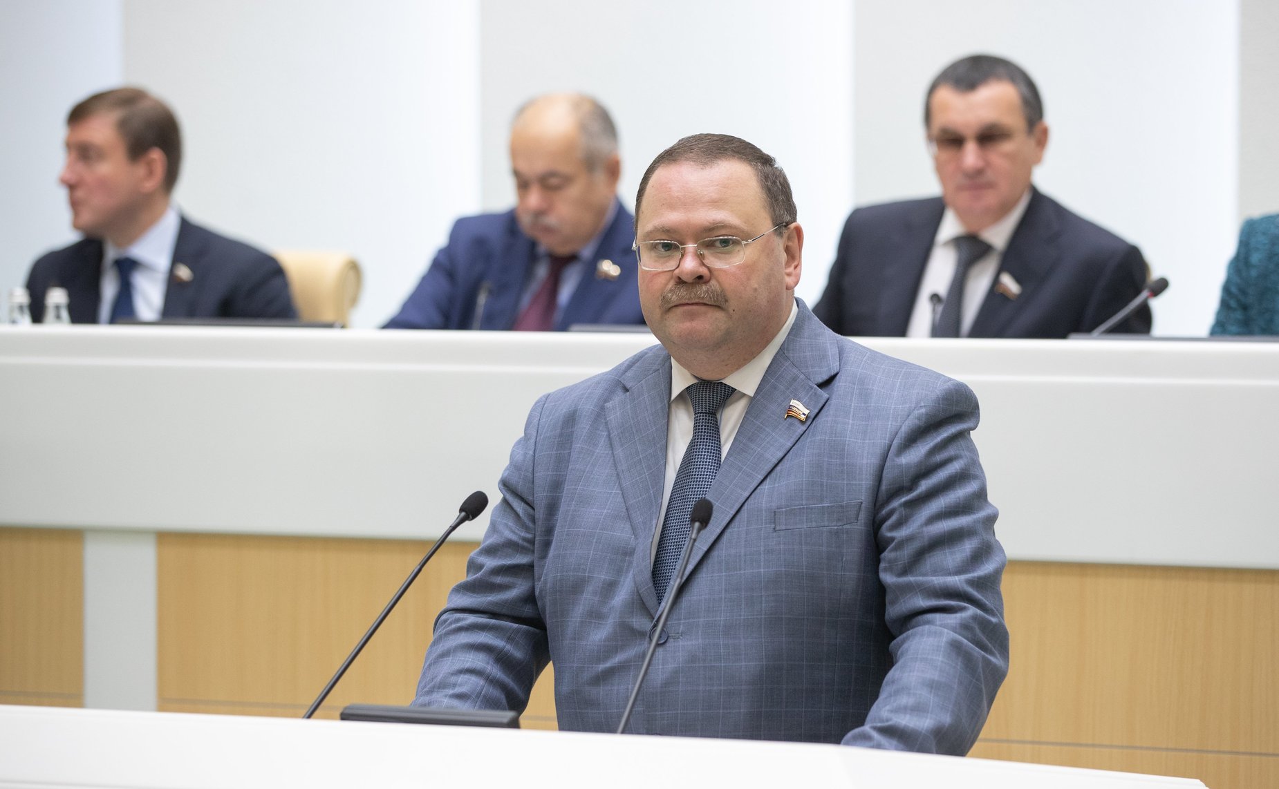 Олег Мельниченко