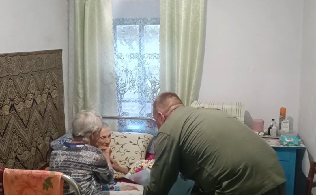 Игорь Кастюкевич поздравил долгожительницу Херсонской области с вековым юбилеем
