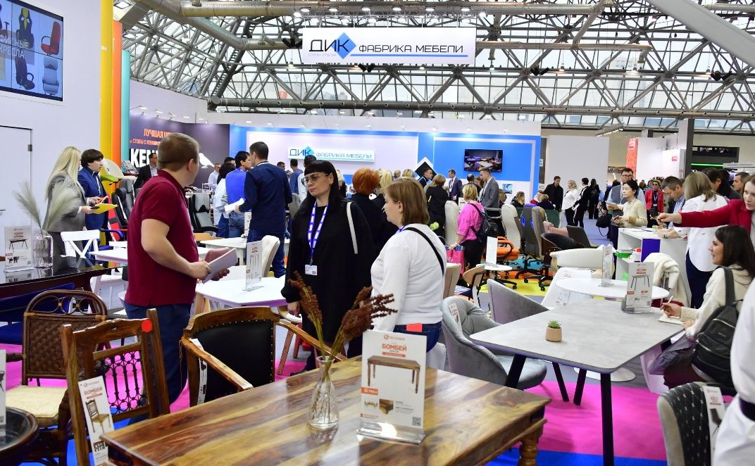 Татьяна Гигель приняла участие в церемонии открытия 33-й международной выставки «Мебель-2022» в московском «Экспоцентре»